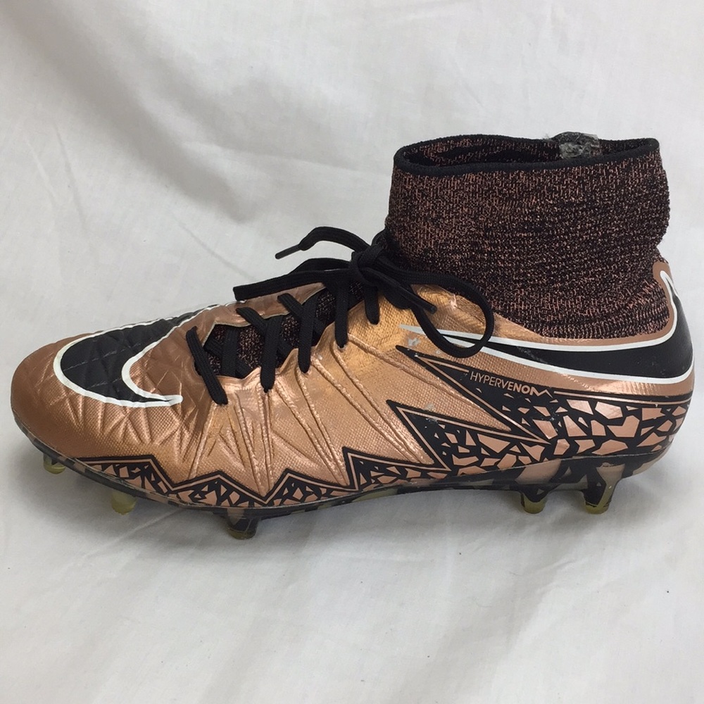 Nike Youth BoyHyperVenom NikeSkin Size 7.5 Cleats